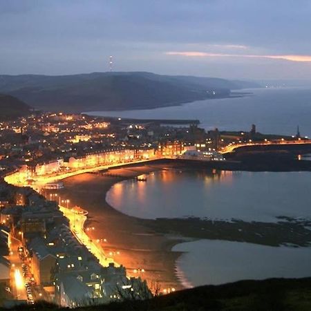 Bridge View Victorian Townhouse Central Aberystwyth Sleeps 6 Exterior photo